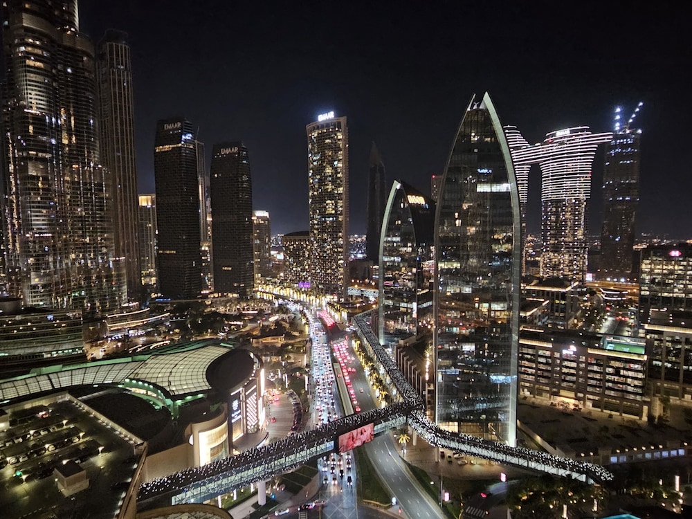 SuperHost - Address Dubai Mall - Comfy Studios