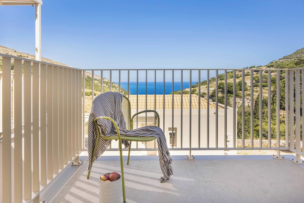 Ostria Villa