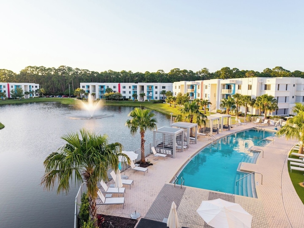 Daytona 3BR Getaway Pool, Gym, Pet Friendly