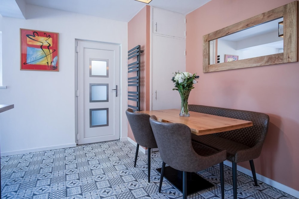Hazeley - 3 Bedroom Holiday Home - Begelly