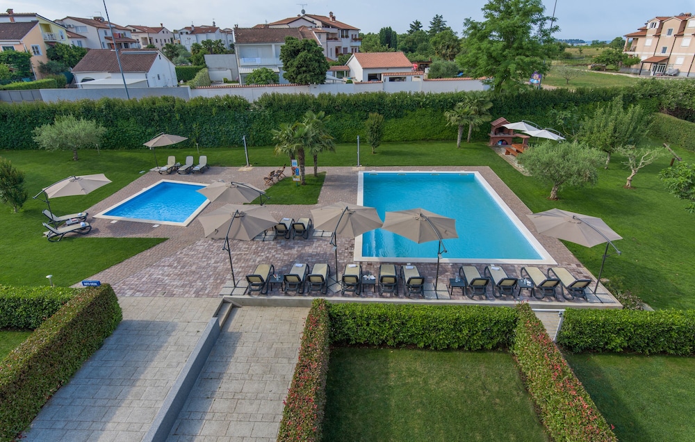 Apartments Maj Residence Premium