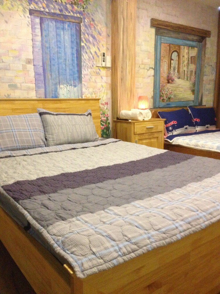 Wanderlust Saigon Hostel