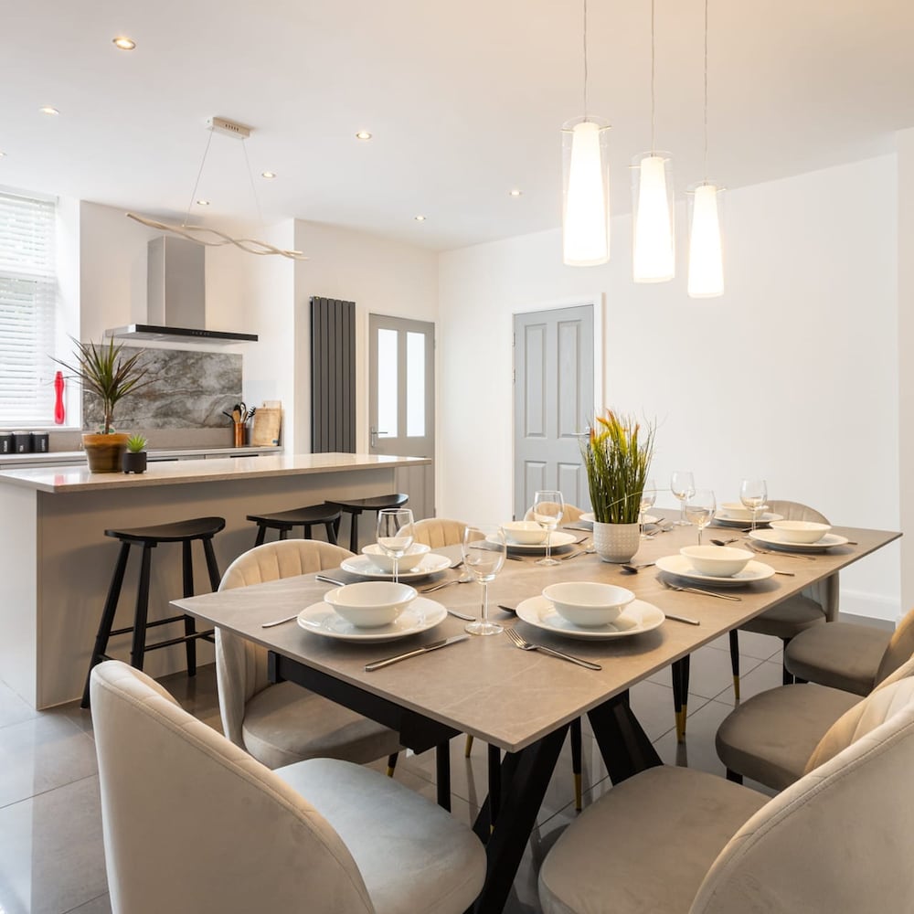 Host Stay The Westbourne Grande