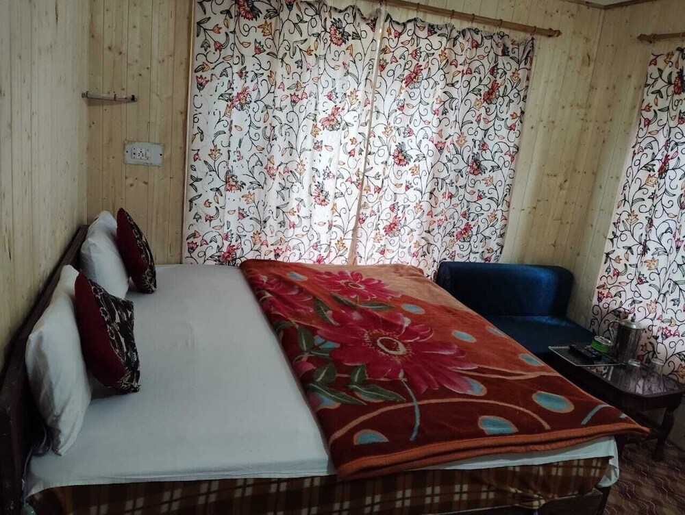 Hotel Bright Palace