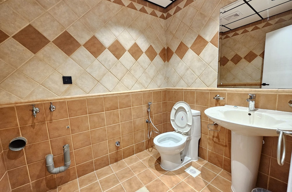 Al Faris Suite 2