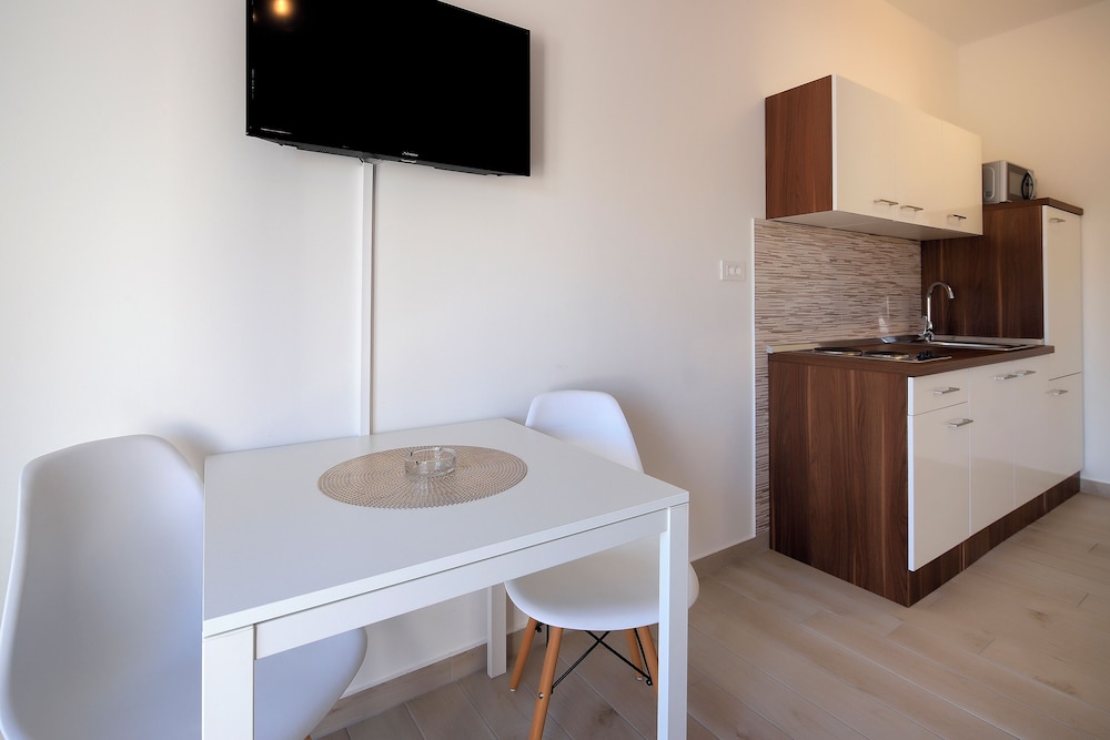Apartments Lola view 4