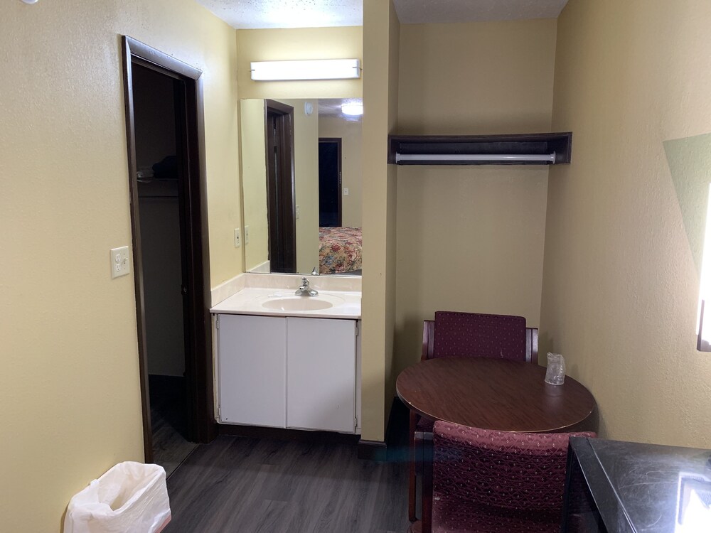 Budget Inn Ardmore - Property Image 17