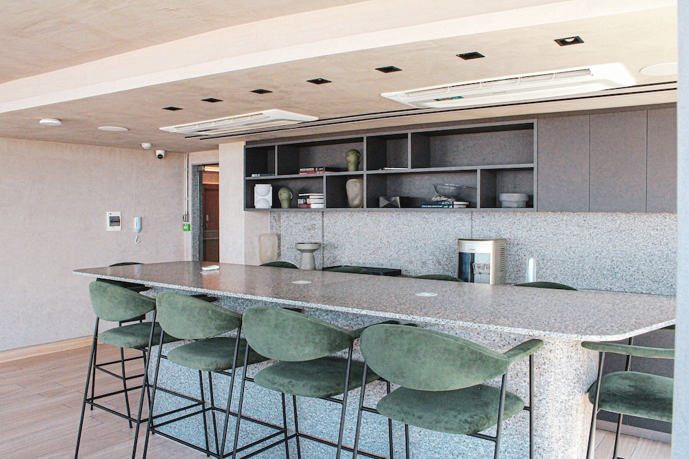 Setai Yacht Luxo - By Almare Flats
