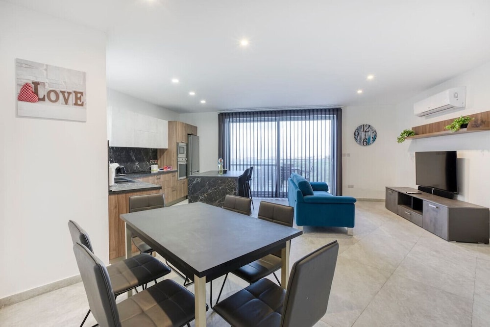 Xag ra Escape Penthouse With Views Pool Access