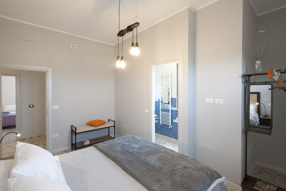 Villa Traiani 8 2 by Marche Holiday Villas