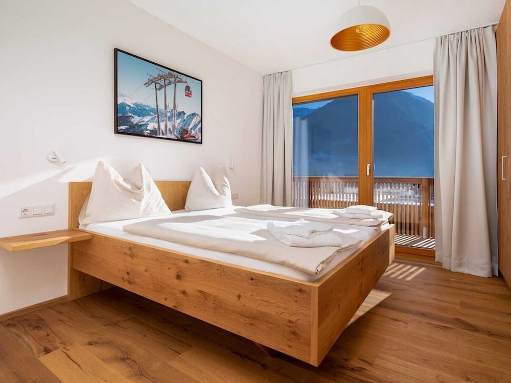 Exclusive Chalet With Sauna and Glacier View