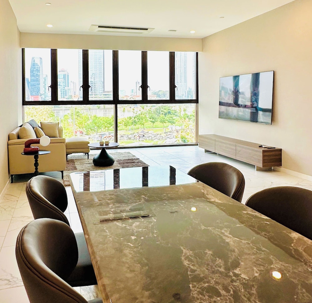 Metropole The Crest Thu Thiem Apartment