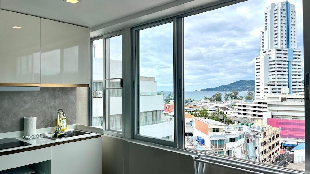 Heritage - Modern Studio Shared Pool, City Centre