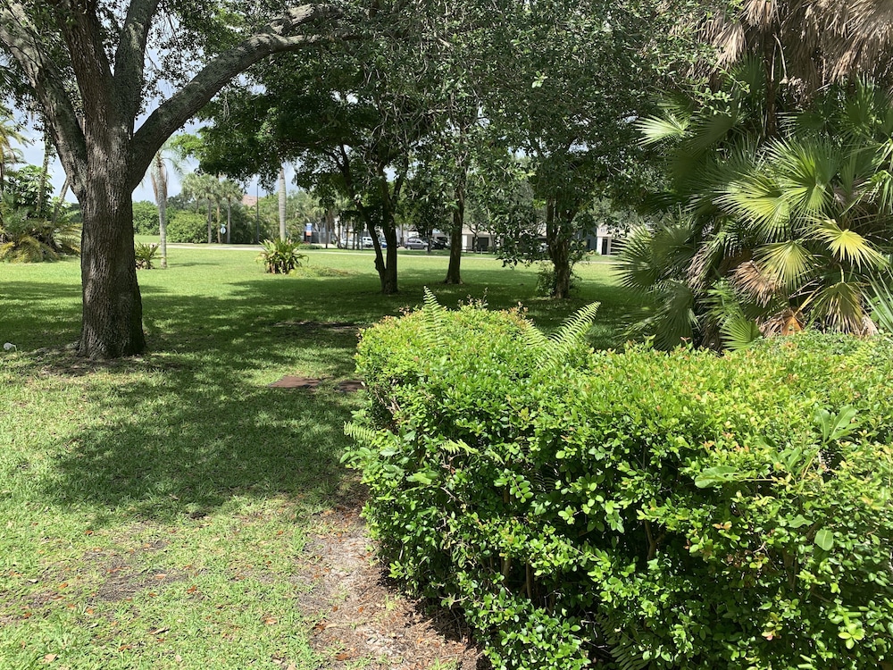 Boynton Townhomes view 3