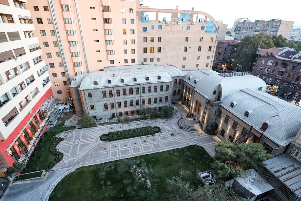 Stay Inn on Koghbatsi Str. 16