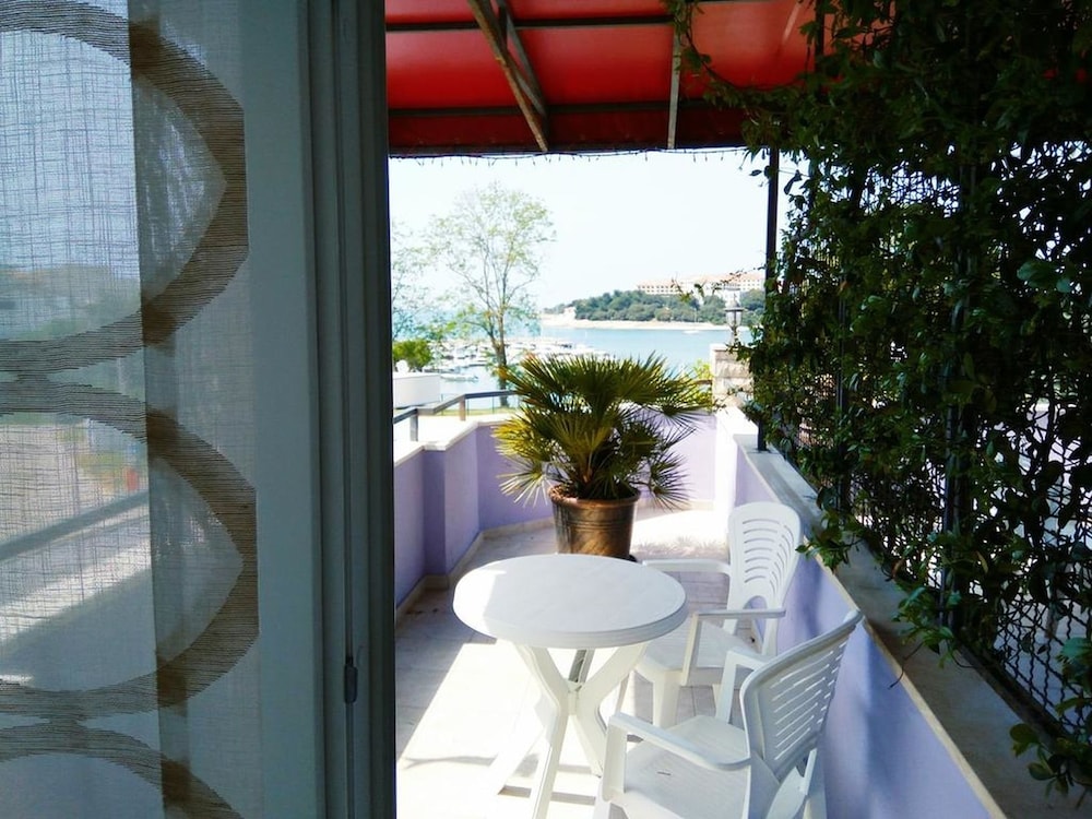 ApartHotel Viola