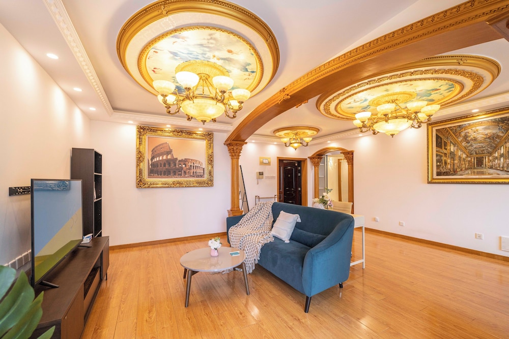 Tyms Xujiahui Modern 2BR APT