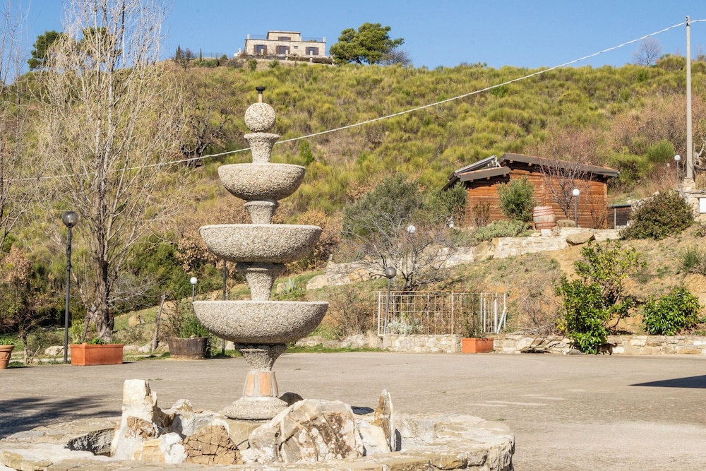 Agriturismo nel cuore del Pollino con Vista Panoramica