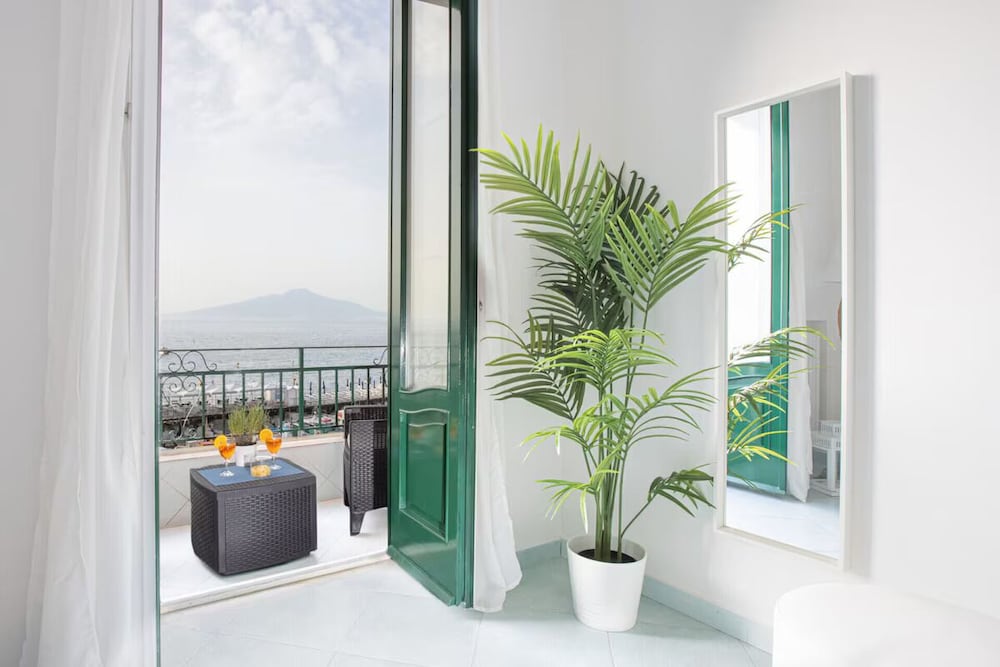Seaview Home On The Beach & Amazing Views Terrace