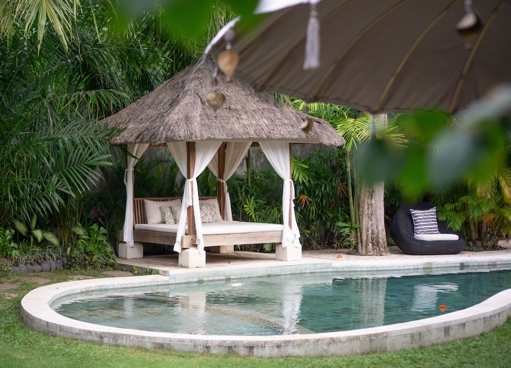 Villa Koyama by Villa Finder