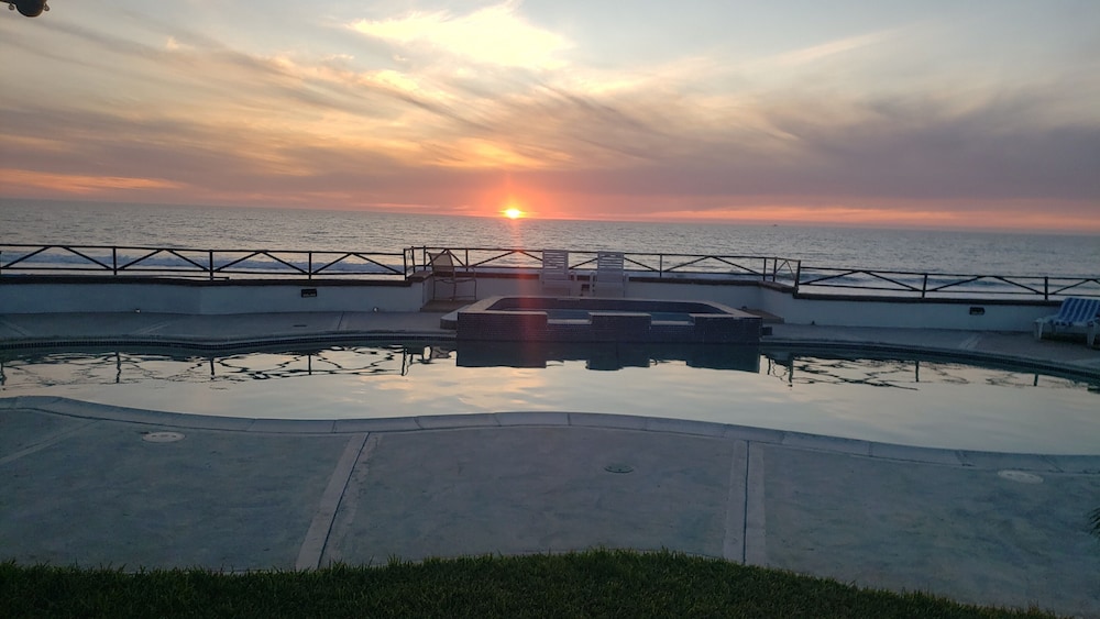 Casa Playa Baja
