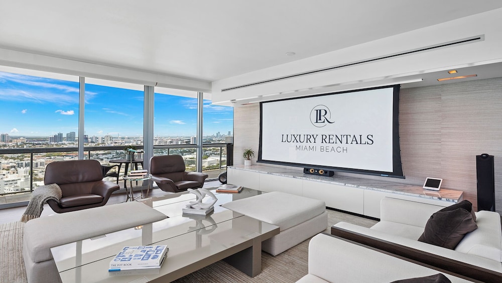 Luxury Vacation Rentals at The Setai by LRMB
