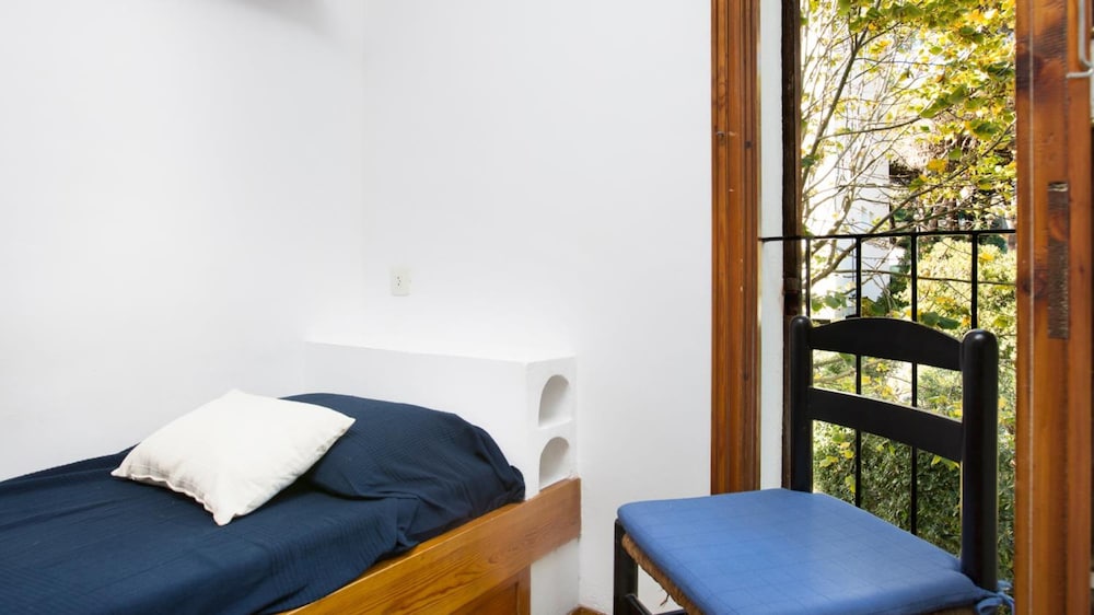 Rosamar in Llafranc With 3 Bedrooms and 2 Bathrooms