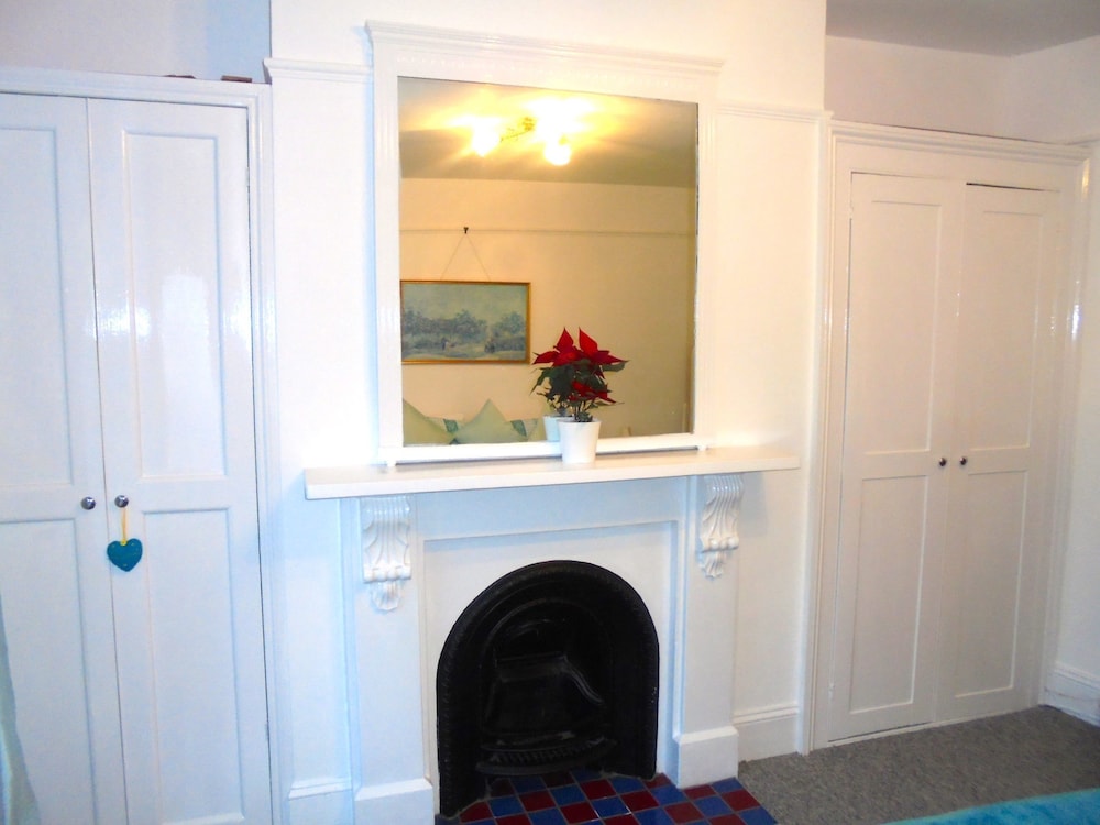 Seaview Cottage