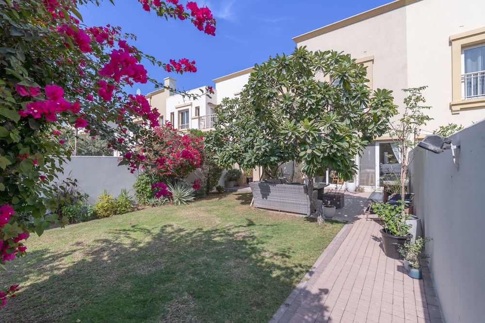 Emirates Living s Fascinating Villa for Everyone