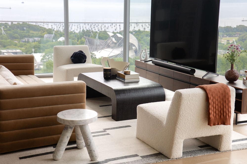 The Lyra Luxury Group Getaway - Two Penthouses