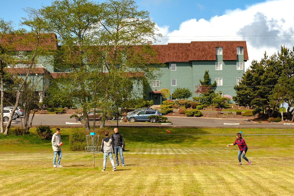 Chateau Westport Resort