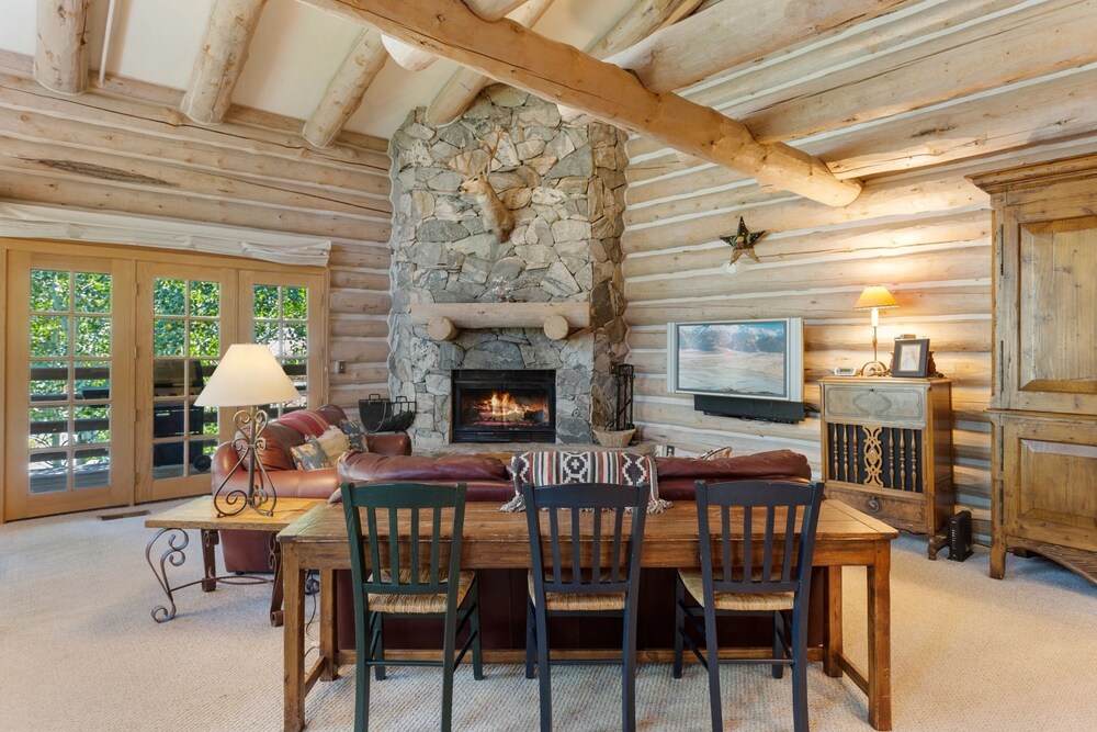 Pine Inn at Trail's End Lodge - Three Bedroom Residence with Spa #3 3 Condo