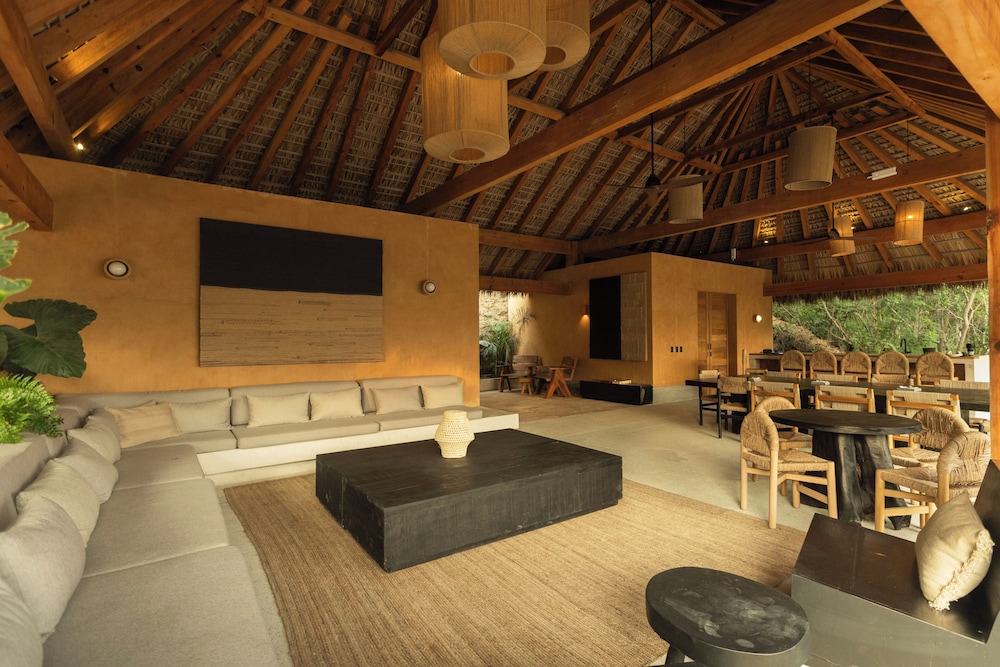 Casa Yute by Ahau Collection