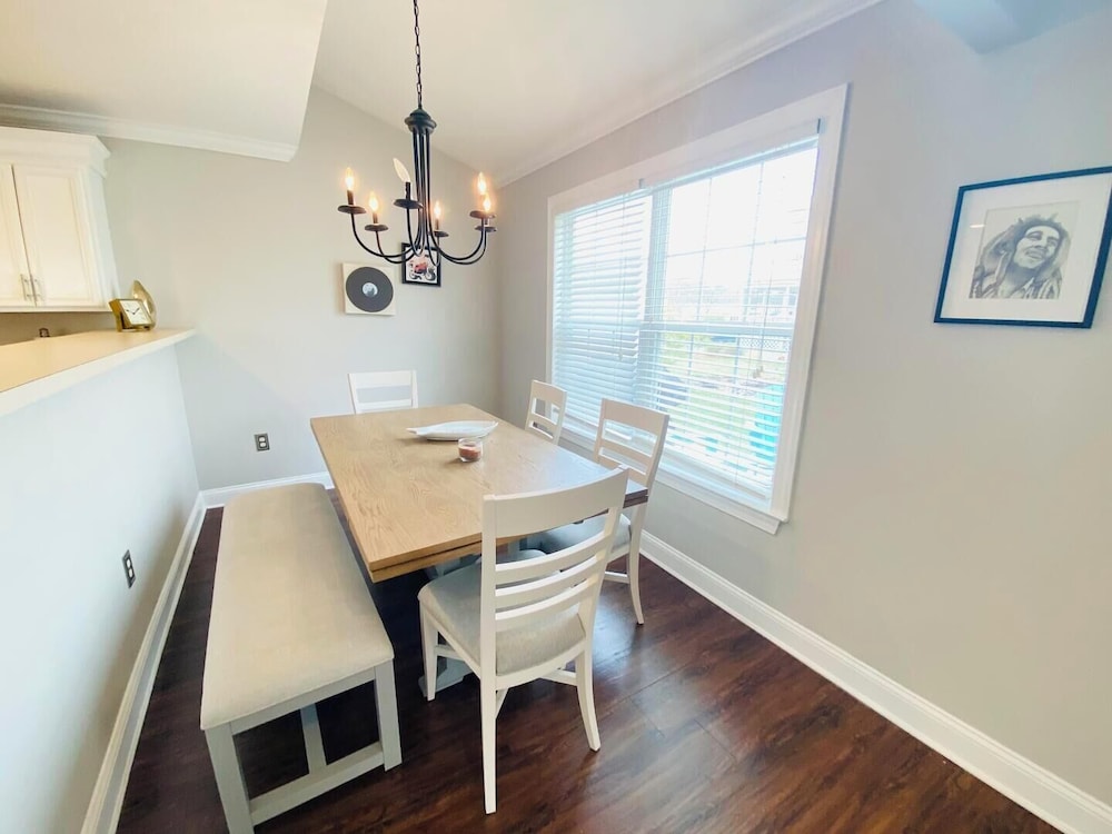 Simonton Court 20253