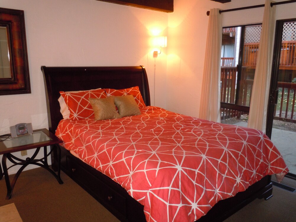 Snow Summit Townhouse Rentals & Sales