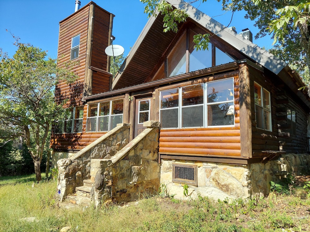 Harrison Vacations - Hunters Hike - Property Image 1