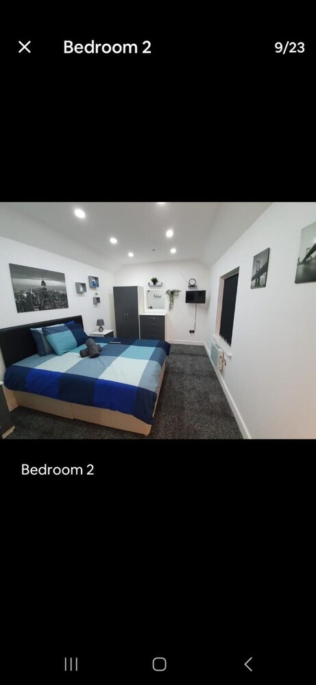 3 Bedrooms Apartments Near Town Center