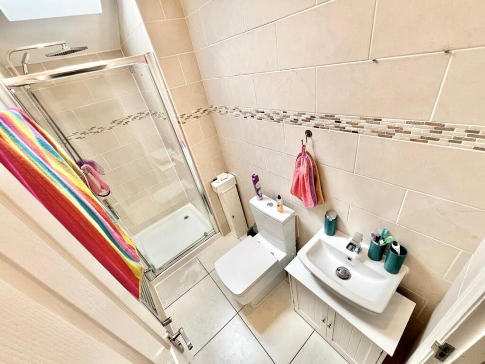 Northampton Oasis Retreat - 3-4 Bedroom House