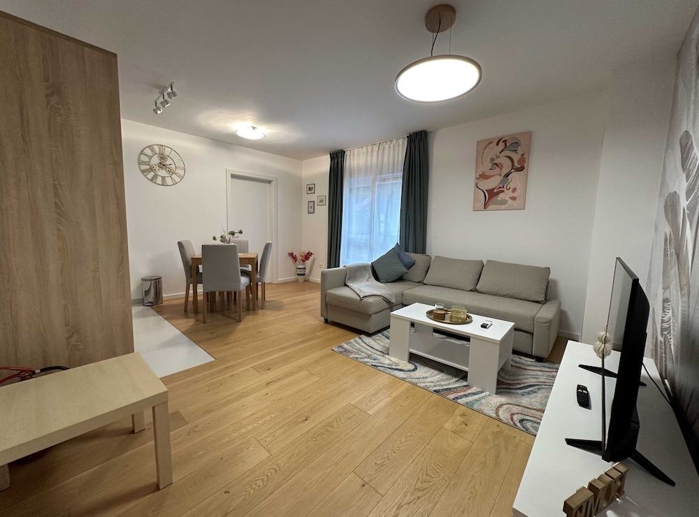 Cozy Retreat in Krapinske Toplice: Comfort and Prime Location With Private Parking
