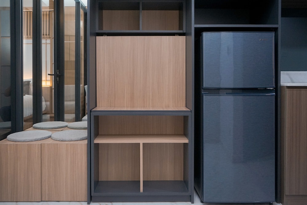 Warm And Well Designed 1Br At The Smith Alam Sutera Apartment
