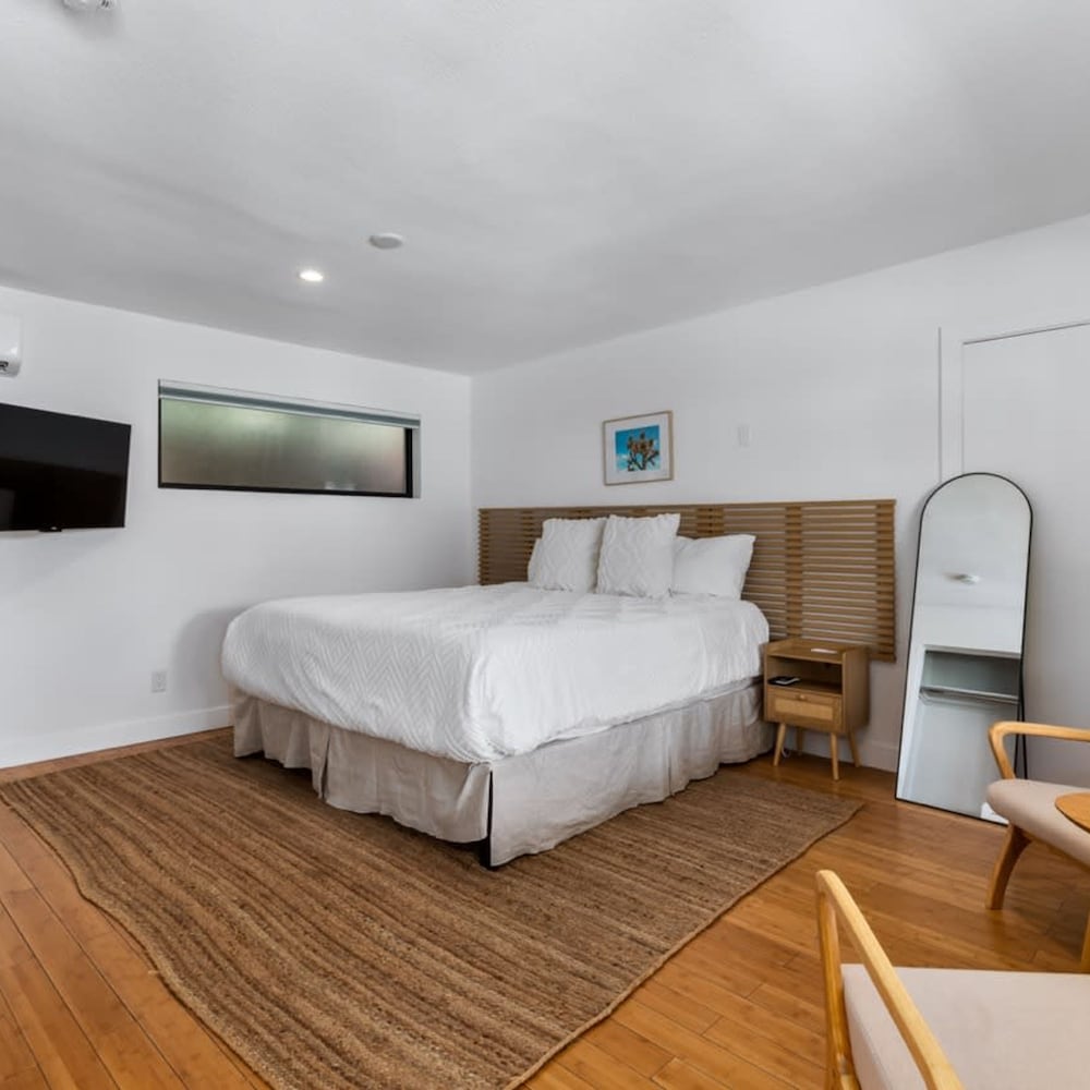 The Yucca Hotel- Entire Boutique Buyout