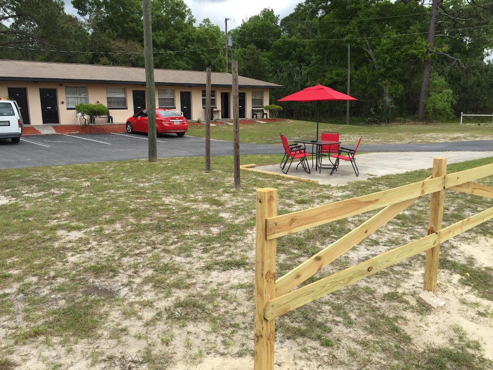 Three Rivers Motel - Property Image 4