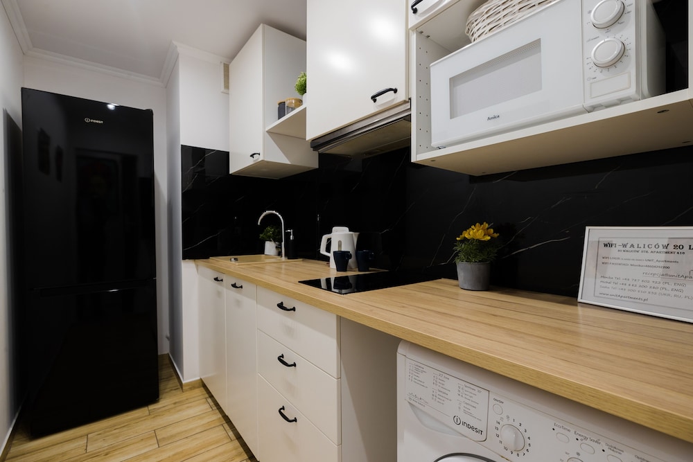UNIT Short Rent Apartment by Warsaw Metro Station