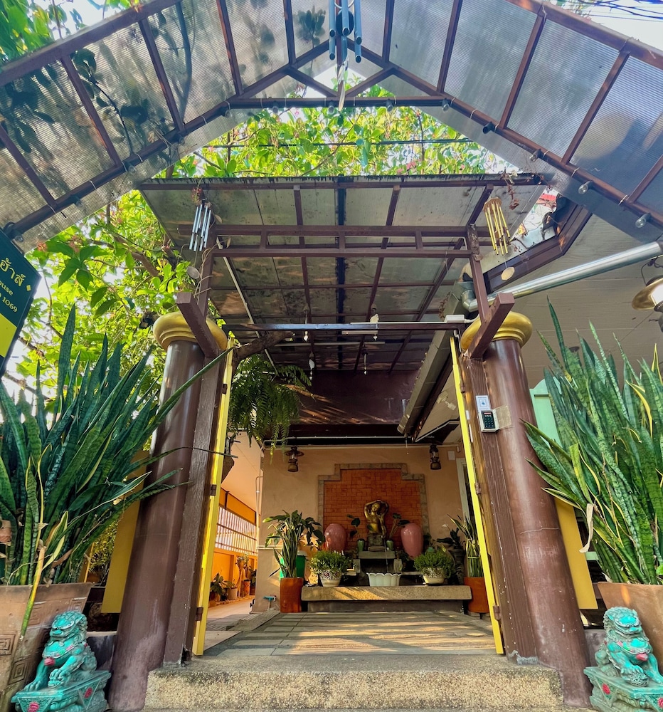 Hotel Baan Baramee House - Image 1