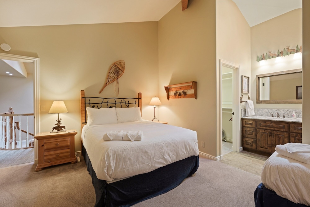 Winners Circle 30 5 Bedroom Home