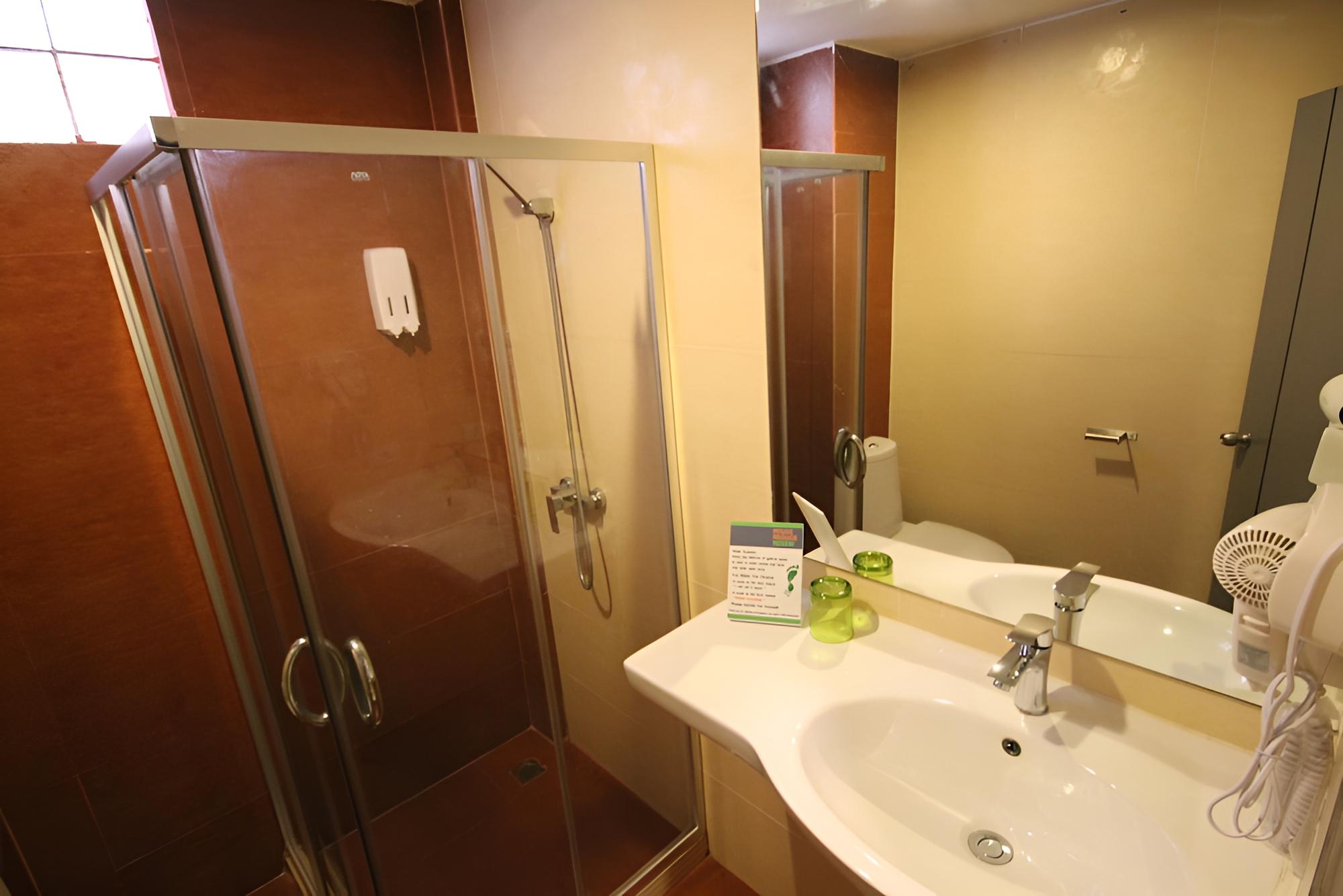 Silver Sand Suites