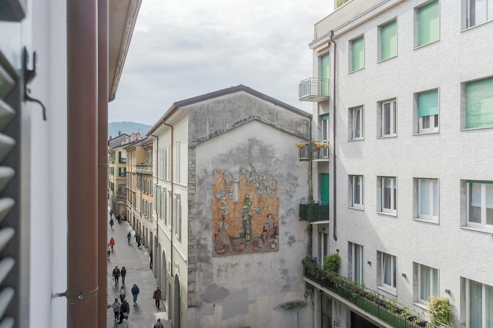 Luini 7 by Rentallcomo by Rent all Como