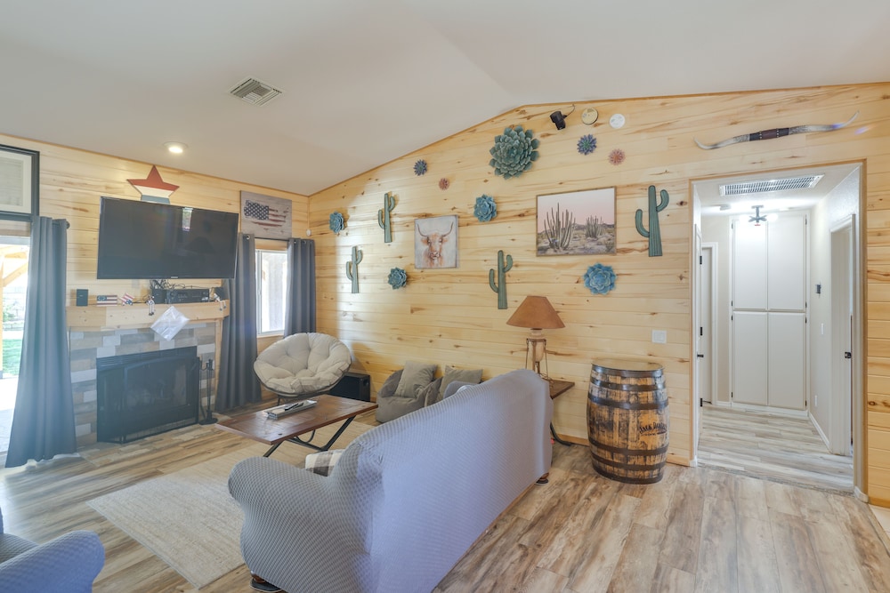 Lovely Bullhead City Retreat w/ Patio & Grill!