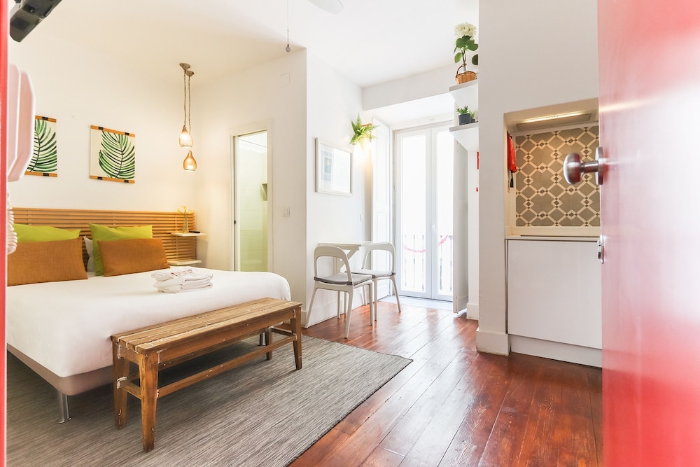 Santos Tiny Studio II by Homing view 5