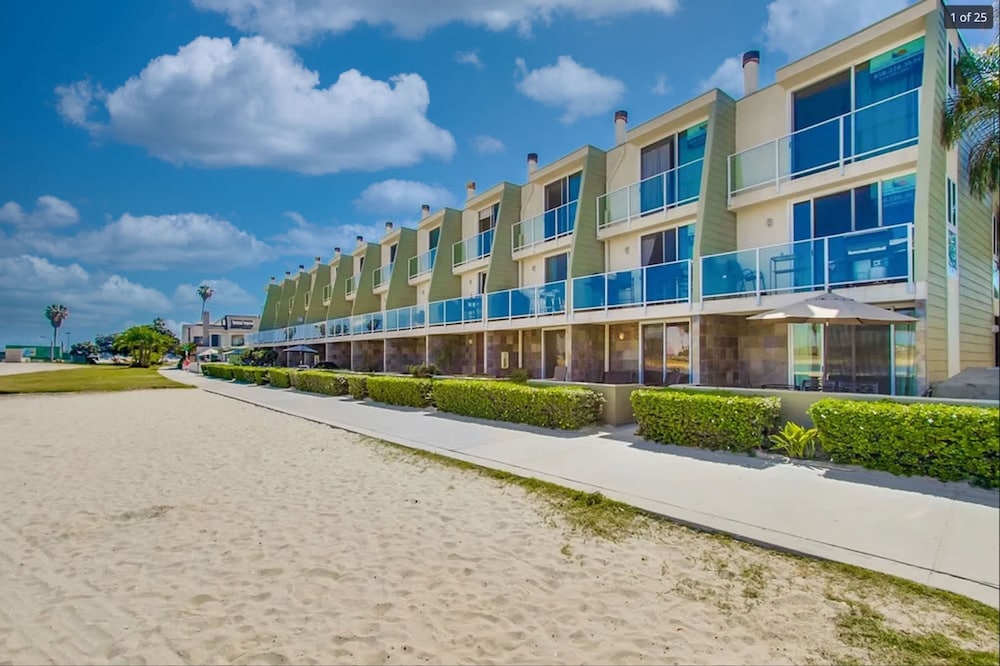 Mission Beach Bayfront Two-story bay View Condo